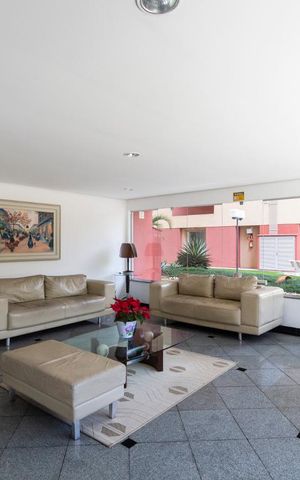 Apartamento para alugar com 70m², 2 quartos e 1 vagaHall social