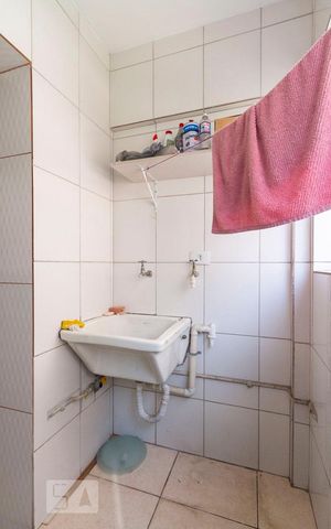 Apartamento para alugar com 70m², 2 quartos e 1 vagaÁrea de Serviço