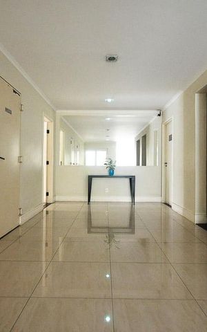Apartamento à venda com 66m², 2 quartos e 2 vagasHall Social