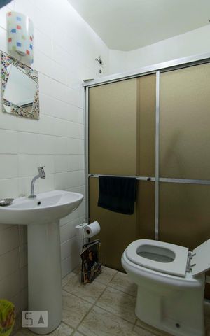 Casa à venda com 226m², 4 quartos e 3 vagasBanheiro