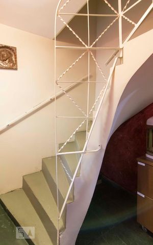 Casa à venda com 226m², 4 quartos e 3 vagasEntrada