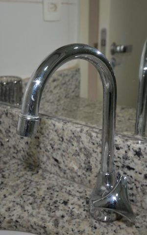 Apartamento para alugar com 79m², 3 quartos e 1 vagaBanheiro torneira