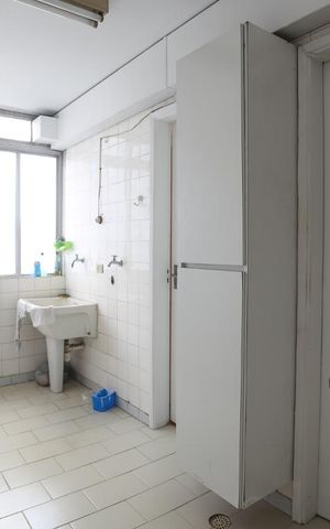Apartamento à venda com 160m², 3 quartos e 1 vaga Apartamento à venda com 160m², 3 quartos e 1 vagaArea de Serviços