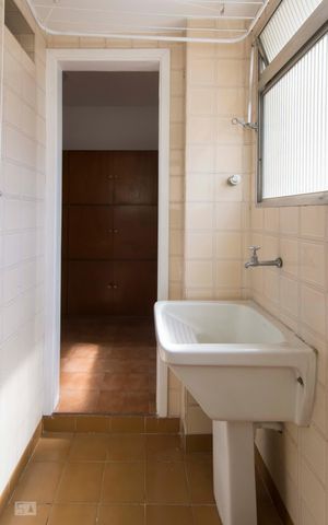 Apartamento para alugar com 70m², 2 quartos e 1 vagaLavanderia