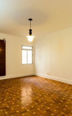 Casa à venda com 286m², 3 quartos e 2 vagas1o. Andar - Sala