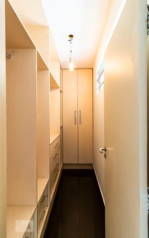 Casa à venda com 286m², 3 quartos e 2 vagas2o. Andar - Quarto 3 - Suíte/ Closet