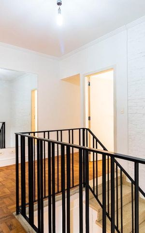 Casa à venda com 286m², 3 quartos e 2 vagas2o. Andar - Hall