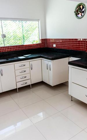 Casa à venda com 286m², 3 quartos e 2 vagas1o. Andar - Cozinha