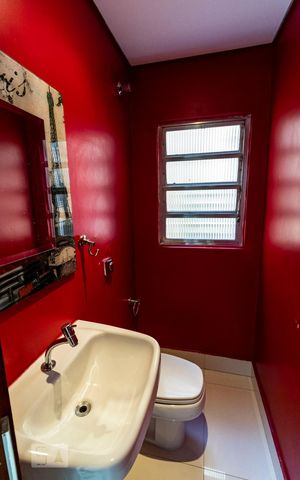 Casa à venda com 286m², 3 quartos e 2 vagas1o. Andar - Lavabo