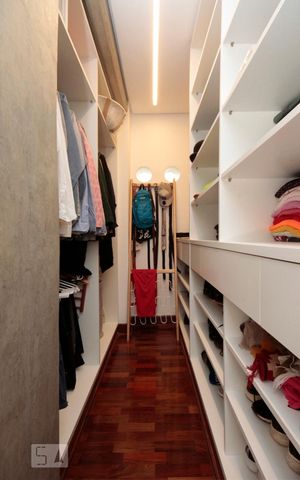 Apartamento à venda com 150m², 3 quartos e 1 vagaCloset da Suíte