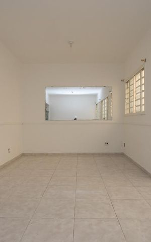 Casa de condomínio à venda com 182m², 4 quartos e 1 vaga Casa de condomínio à venda com 182m², 4 quartos e 1 vagaSala