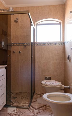 Casa à venda com 250m², 4 quartos e 3 vagasBanheiro 