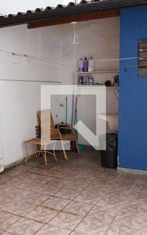 Casa à venda com 64m², 2 quartos e 1 vagaQuintal