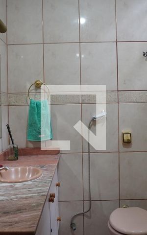 Casa à venda com 64m², 2 quartos e 1 vagaBanheiro