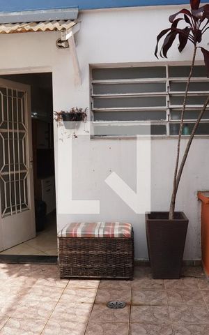 Casa à venda com 64m², 2 quartos e 1 vagaQuintal