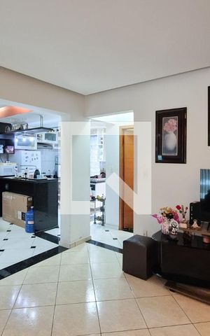 Casa à venda com 220m², 3 quartos e 2 vagasSala