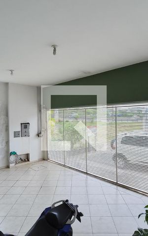 Casa à venda com 220m², 3 quartos e 2 vagasGaragem