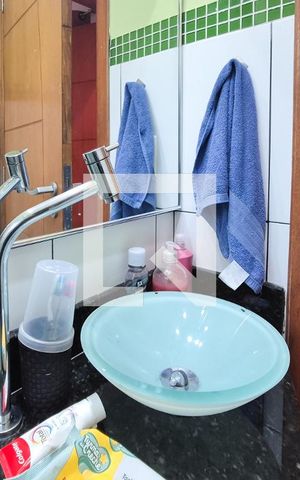 Casa à venda com 220m², 3 quartos e 2 vagasBanheiro Social