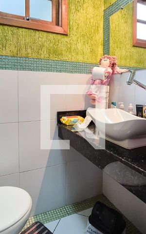 Casa à venda com 220m², 3 quartos e 2 vagasLavabo