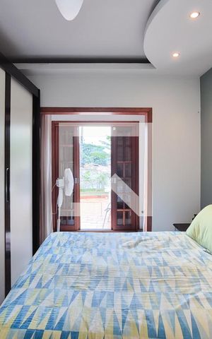 Casa à venda com 220m², 3 quartos e 2 vagasQuarto 1 ( Suíte )
