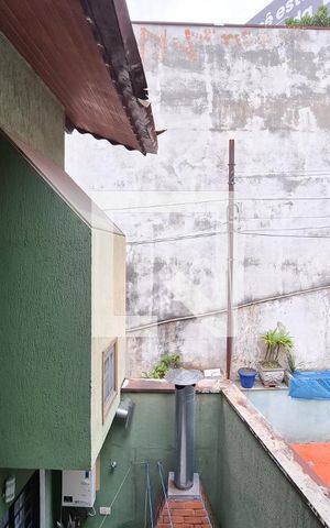Casa à venda com 220m², 3 quartos e 2 vagasQuarto 2 - vista