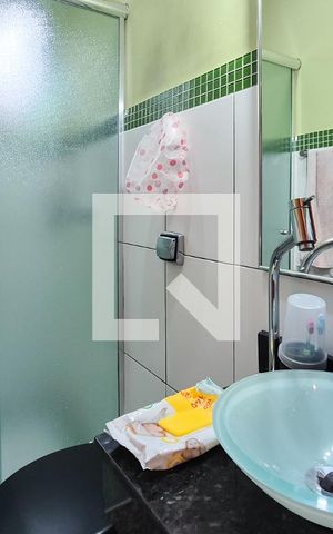 Casa à venda com 220m², 3 quartos e 2 vagasBanheiro Social