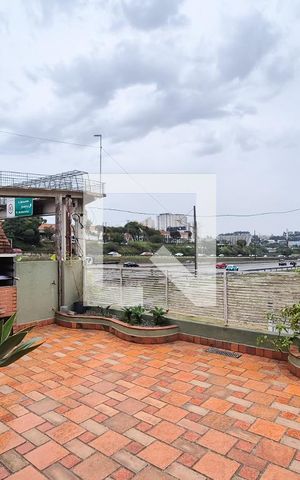 Casa à venda com 220m², 3 quartos e 2 vagasquintal da área de cima