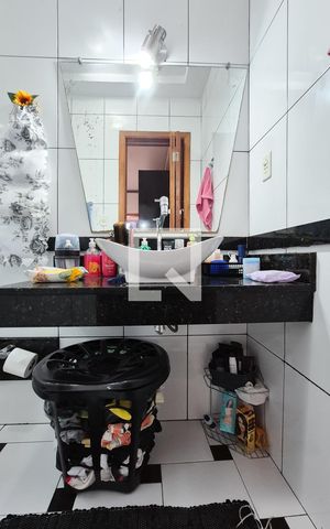 Casa à venda com 220m², 3 quartos e 2 vagasBanheiro da Suíte