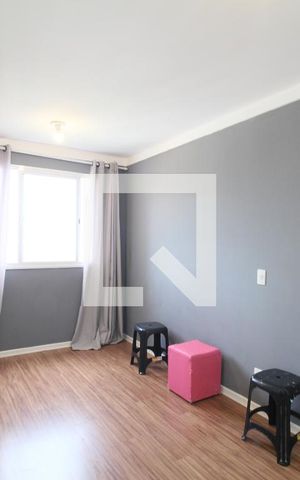 Apartamento à venda com 44m², 2 quartos e sem vagaSala