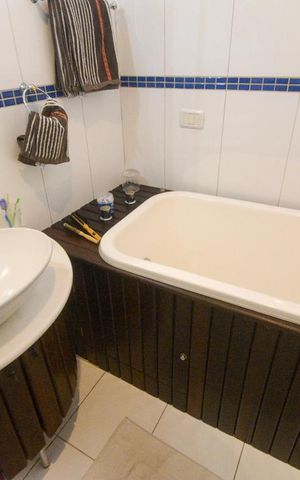 Casa à venda com 300m², 3 quartos e 5 vagas Casa à venda com 300m², 3 quartos e 5 vagasSuíte