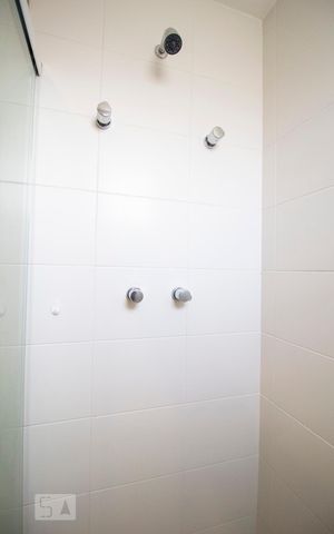 Apartamento para alugar com 121m², 3 quartos e 2 vagas Apartamento para alugar com 121m², 3 quartos e 2 vagasChuveiro Suite