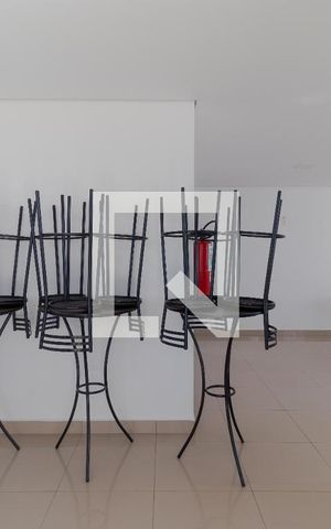 Apartamento à venda com 42m², 2 quartos e 1 vaga Apartamento à venda com 42m², 2 quartos e 1 vagaÁrea comum - Salão de festas
