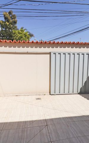 Casa para alugar com 270m², 5 quartos e 5 vagasEntrada