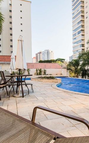 Apartamento à venda com 88m², 2 quartos e 2 vagasÁrea Comum - Piscina