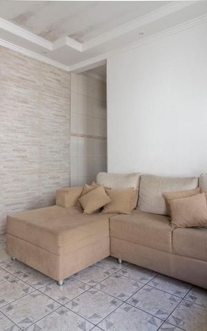 Casa à venda com 150m², 3 quartos e 3 vagas Casa à venda com 150m², 3 quartos e 3 vagasSala