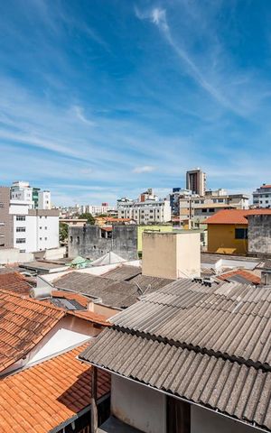 Apartamento para alugar com 182m², 4 quartos e 1 vaga Apartamento para alugar com 182m², 4 quartos e 1 vagaVista