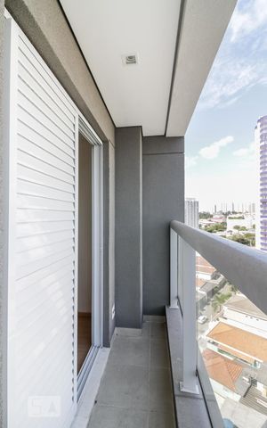 Apartamento à venda com 76m², 2 quartos e 2 vagas Apartamento à venda com 76m², 2 quartos e 2 vagasVaranda