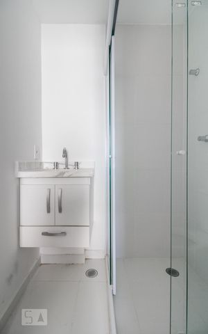 Apartamento à venda com 76m², 2 quartos e 2 vagas Apartamento à venda com 76m², 2 quartos e 2 vagasBanheiro Suíte