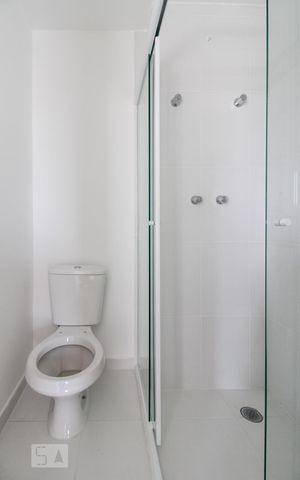 Apartamento à venda com 76m², 2 quartos e 2 vagas Apartamento à venda com 76m², 2 quartos e 2 vagasBanheiro