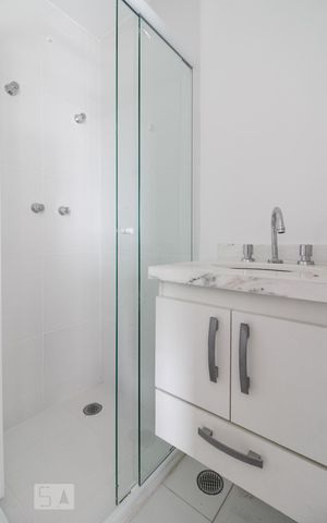 Apartamento à venda com 76m², 2 quartos e 2 vagas Apartamento à venda com 76m², 2 quartos e 2 vagasBanheiro