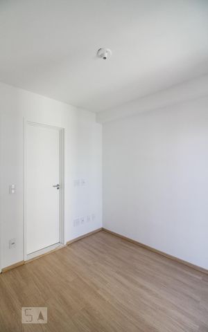 Apartamento à venda com 76m², 2 quartos e 2 vagas Apartamento à venda com 76m², 2 quartos e 2 vagasSuíte