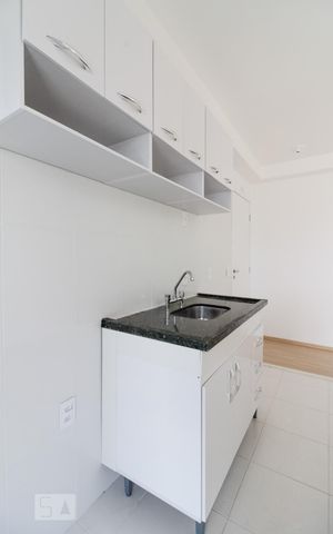 Apartamento à venda com 76m², 2 quartos e 2 vagas Apartamento à venda com 76m², 2 quartos e 2 vagasCozinha