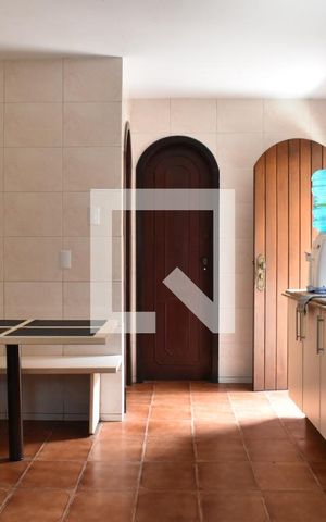 Casa para alugar com 510m², 7 quartos e 6 vagasCozinha