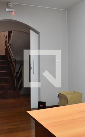 Casa para alugar com 510m², 7 quartos e 6 vagasEscritório