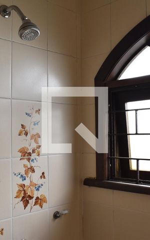 Casa para alugar com 510m², 7 quartos e 6 vagasBanheiro Suíte 1