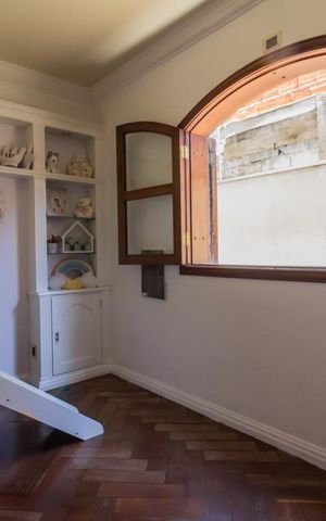Casa à venda com 520m², 4 quartos e 4 vagas Casa à venda com 520m², 4 quartos e 4 vagasSuíte 1