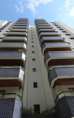Apartamento à venda com 107m², 3 quartos e 2 vagasfachada