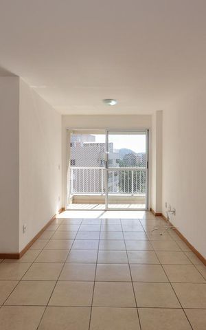 Apartamento à venda com 75m², 3 quartos e 1 vaga Apartamento à venda com 75m², 3 quartos e 1 vagaSala