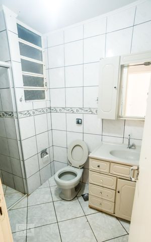 Apartamento à venda com 70m², 2 quartos e sem vaga Apartamento à venda com 70m², 2 quartos e sem vagaBanheiro