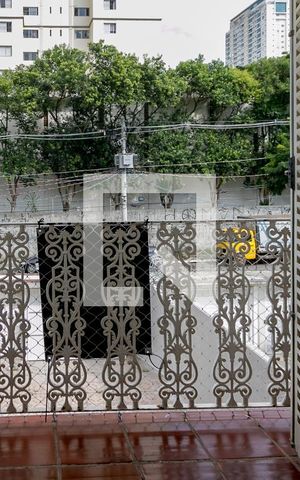 Casa à venda com 200m², 3 quartos e 4 vagas Casa à venda com 200m², 3 quartos e 4 vagasSuíte